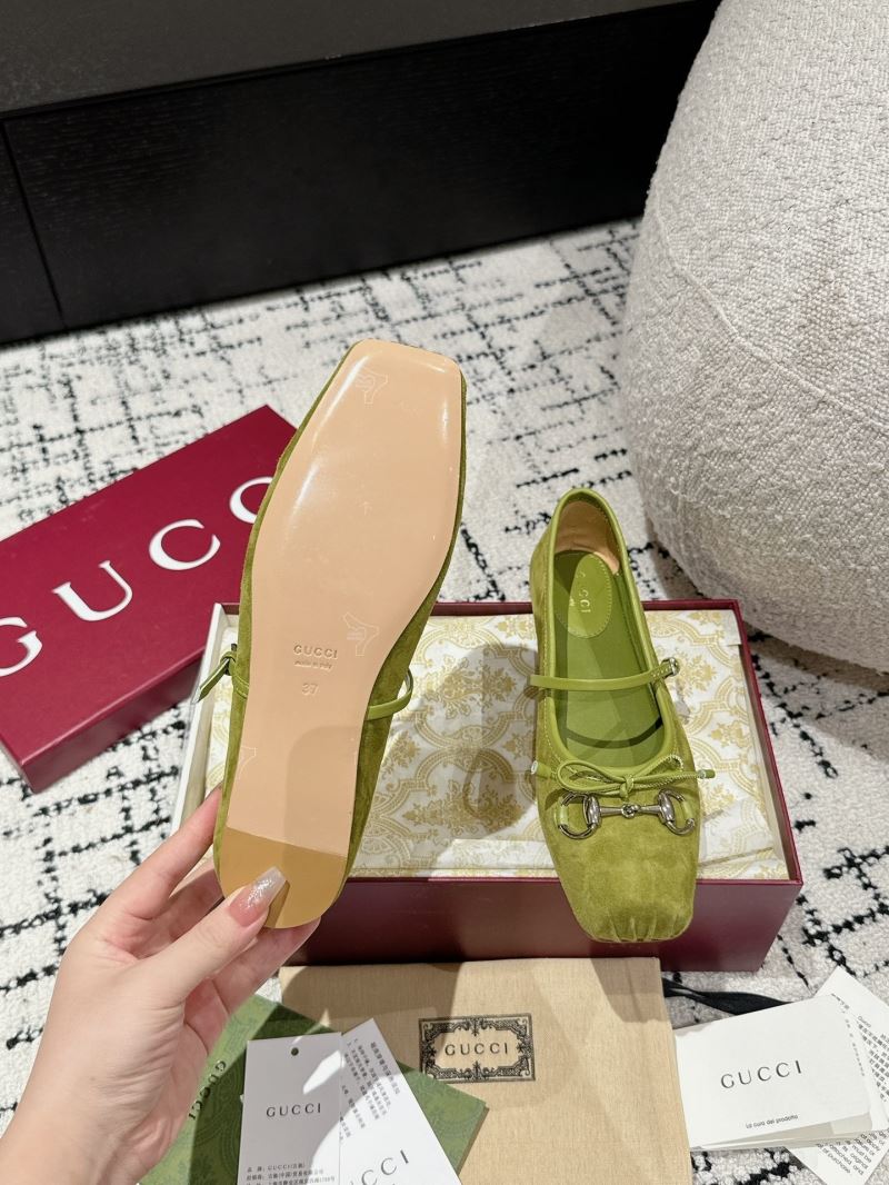 Gucci Flat Shoes